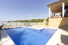 Villa en Roda de Barà - Villa Meritxell