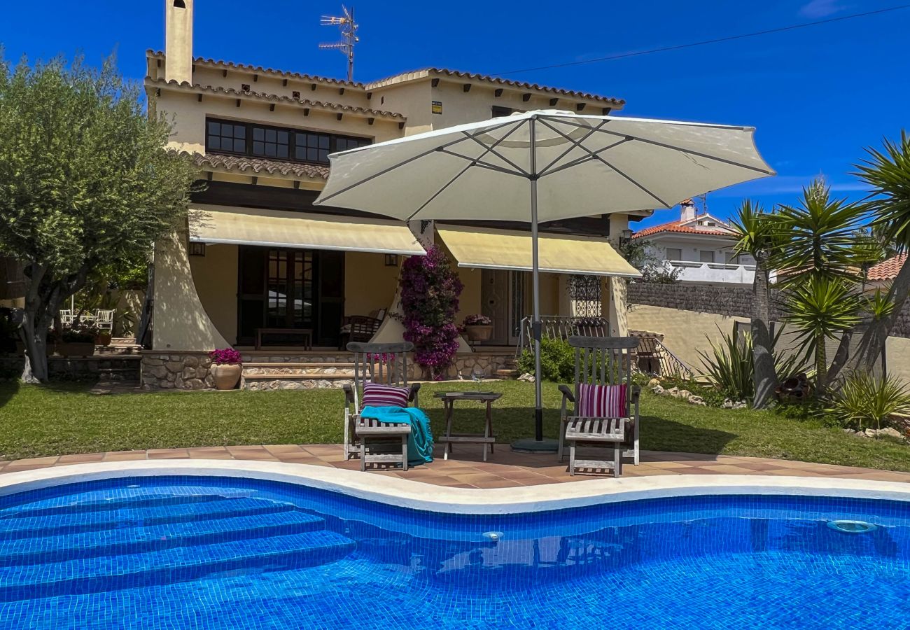 Villa en Roda de Barà - Villa Paradís